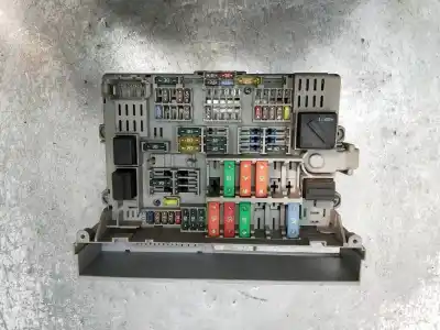 Peça sobressalente para automóvel em segunda mão caixa de fusíveis e relés por bmw 3 (e90) 320 d referências oem iam 690660703