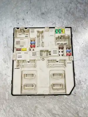 Second-hand car spare part FUSE BOX UNIT for RENAULT ZOE (BFM_)  OEM IAM references 284B64259R 3571661322 519561F08