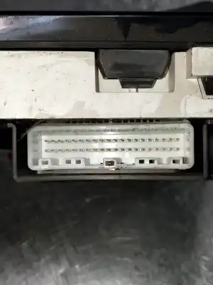 Peça sobressalente para automóvel em segunda mão quadrante por toyota corolla (e12) 2.0 d-4d referências oem iam 110080107007  