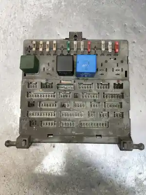 Pièce détachée automobile d'occasion Boîtes à Fusibles pour PEUGEOT 205 BERLINA 1.4 Références OEM IAM   