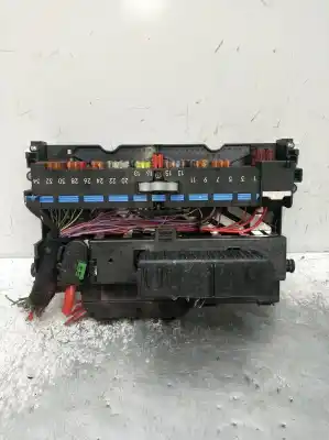 Peça sobressalente para automóvel em segunda mão caixa de fusíveis e relés por bmw 3 touring (e46) 318 i referências oem iam 64431991