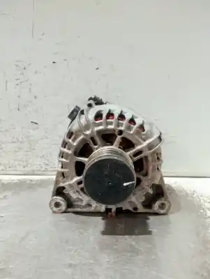 Peça sobressalente para automóvel em segunda mão Alternador por PEUGEOT 208 (P2) 1.2 PureTech Referências OEM IAM 9835689480 FG12T163 2740473F