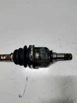 Автозапчастина б/у передня ліва трансмісія для toyota yaris (ncp1/nlp1/scp1) 1.4 d-4d linea luna посилання на oem iam   