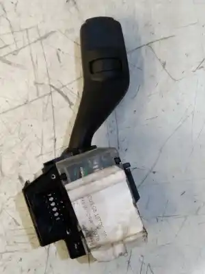 Pezzo di ricambio per auto di seconda mano comando pulito per ford focus lim. (cb4) trend riferimenti oem iam 4m5t17a553bd  17d940
