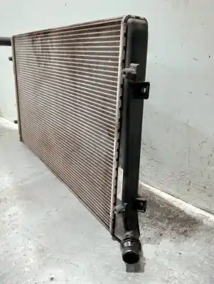 Автозапчастина б/у водяний радіатор для volkswagen caddy ka/kb (2k) * посилання на oem iam 3c0121253s  