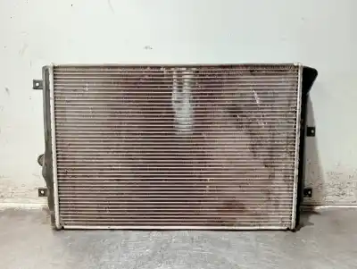 Peça sobressalente para automóvel em segunda mão radiador de água por seat leon (1p1) leon (1p1) (2005 - 2012) referências oem iam 2002112