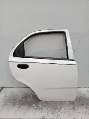 Second-hand car spare part rear right door for daewoo kalos (klas) 1.4 oem iam references 
