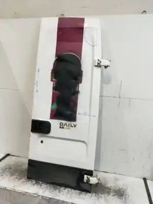 İkinci el araba yedek parçası arka sag kapi için iveco daily v furgón 29s13, 29l13, 35c13, 35s13, 40c13, 40s13 oem iam referansları   
