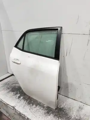 Peça sobressalente para automóvel em segunda mão porta do automóvel traseira direita por toyota auris active referências oem iam 