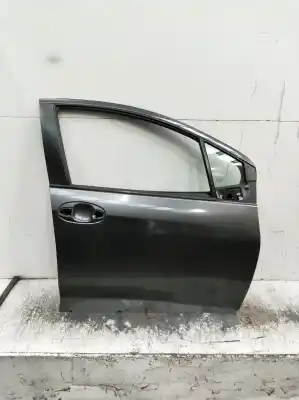 Second-hand car spare part front right door for toyota yaris live oem iam references 