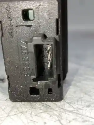 Second-hand car spare part right front power window switch for bmw 5 (e39) 530 d oem iam references 8368974  