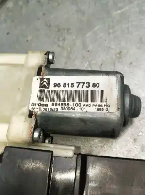 Peça sobressalente para automóvel em segunda mão elevador de vidros dianteiro direito por citroen c4 coupe vtr referências oem iam 9657133880 9681577380 