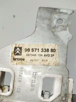 Peça sobressalente para automóvel em segunda mão elevador de vidros dianteiro direito por citroen c4 coupe vtr referências oem iam 9657133880 9681577380 