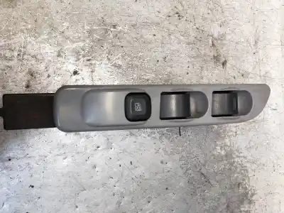 Автозапчастина б/у ПЕРЕДНІ ВІКНИЙ ВМИКАЧ для MITSUBISHI CANTER 4.05 -> Chasis 75 Cabina individual (Comfort) Посилання на OEM IAM 516011  