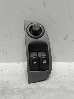 Pezzo di ricambio per auto di seconda mano INTERRUTTORE ALZACRISTALLI ANTERIORE SINISTRO per RENAULT MEGANE I (BA0/1_) 1.6 16V (BA04, BA0B, BA11, BA1J, BA16, BA19, BA1K, BA1V,... Riferimenti OEM IAM 7700429992F  