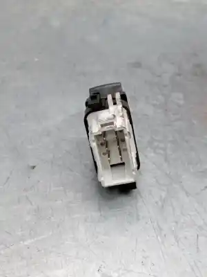 Second-hand car spare part right front power window switch for renault clio ii (bb_, cb_) 1.2 16v (bb05, bb0w, bb11, bb27, bb2t, bb2u, bb2v, cb05,... oem iam references 2648804  