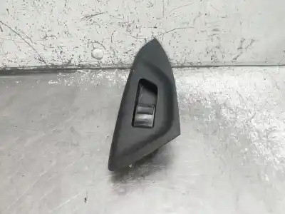 Peça sobressalente para automóvel em segunda mão BOTÃO / INTERRUPTOR ELEVADOR VIDRO DIANTEIRO ESQUERDO por TOYOTA AYGO (_B4_) 1.0 (KGB40) Referências OEM IAM   