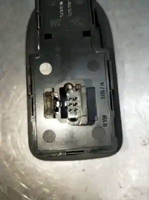 Second-hand car spare part left front power window switch for peugeot 407 coupé (6c_) 2.7 hdi oem iam references 96588274xt 53269706 53269702 53269766 