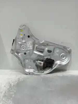 Pezzo di ricambio per auto di seconda mano ALZACRISTALLI POSTERIORE SINISTRO per HYUNDAI IX35 (LM, EL, ELH) 1.7 CRDI Riferimenti OEM IAM 814102Y010  