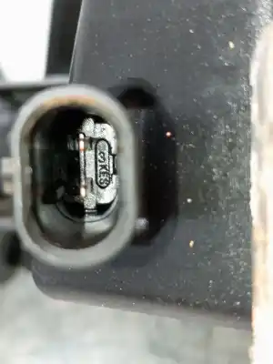 Автозапчастина б/у ліва протитутмана для jaguar f-pace 2.0 turbo посилання на oem iam 1058001l2 190448  