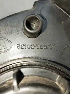 Автозапчастина б/у права фа для kia sorento i (jc) 2.5 crdi посилання на oem iam 921023e5xx   Автозапчастина б/у права фа для kia sorento i (jc) 2.5 crdi посилання на oem iam 921023e5xx