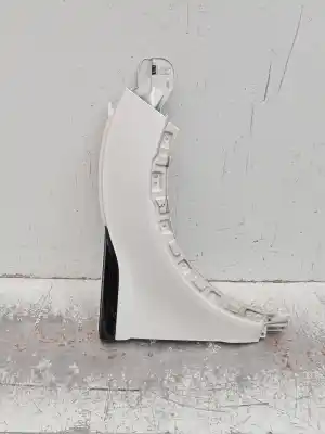 Peça sobressalente para automóvel em segunda mão Guarda-lamas Dianteiro Direito por LAND ROVER RANGE ROVER EVOQUE (L538) 2.0 D 4X4 Referências OEM IAM   