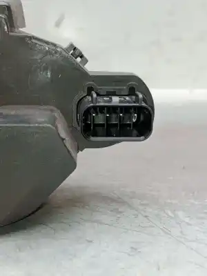 Автозапчастина б/у передній правий центральний замок для land rover range rover evoque (l538) 2.0 d 4x4 посилання на oem iam 6w8a21812ge  