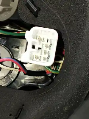 Second-hand car spare part left tailgate light for toyota yaris live oem iam references   