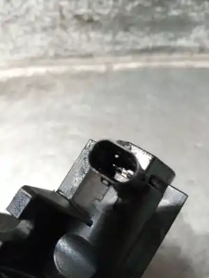 Peça sobressalente para automóvel em segunda mão bomba de ar secundária por bmw serie 3 coupe (e92) 320d referências oem iam 70206301  1174780539101