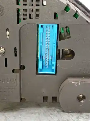 Pezzo di ricambio per auto di seconda mano pannello degli strumenti per audi a6 c5 (4b2) 2.5 tdi quattro riferimenti oem iam 110080128004   Pezzo di ricambio per auto di seconda mano pannello degli strumenti per audi a6 c5 (4b2) 2.5 tdi quattro riferimenti oem iam 110080128004