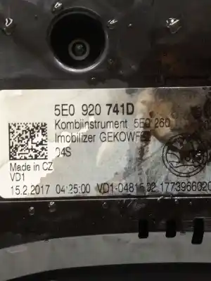 Автозапчастина б/у панель інструментів для skoda octavia iii (5e3, nl3, nr3) 2.0 tdi посилання на oem iam 5e0920741d  