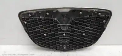 Second-hand car spare part front grille for lancia ypsilon (101) 1.3 16v multijet argento oem iam references   