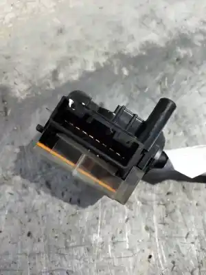 Pezzo di ricambio per auto di seconda mano comando pulito per toyota yaris (ncp1/nlp1/scp1) 1.4 d-4d linea luna riferimenti oem iam   