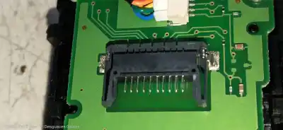 Pezzo di ricambio per auto di seconda mano comando pulito per ford focus lim. (cb8) edition riferimenti oem iam av6t17a553ad  