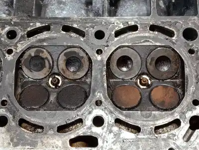 Автозапчасти б/у задницы за audi a2 (8z) a2 ссылки oem iam 036103373ak  