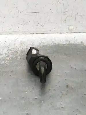 Peça sobressalente para automóvel em segunda mão Comutador De Ignição por TOYOTA COROLLA (E12) 2.0 D-4D Sol Berlina Referências OEM IAM 8978302020  