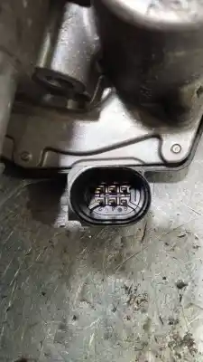 Peça sobressalente para automóvel em segunda mão borboleta de admissão por ford focus lim. (cb8) sport referências oem iam cm5g9f991fa  