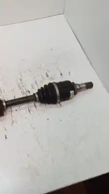 Автозапчастина б/у передня права трансмісія для toyota yaris (ncp1/nlp1/scp1) 1.4 d-4d linea luna посилання на oem iam   