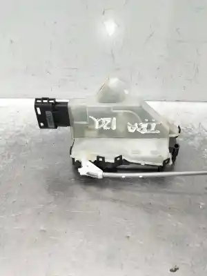 Автозапчастина б/у задній лівий центральний замок для citroen c4 cactus bluehdi 100 посилання на oem iam 16943320  2368m0526l7