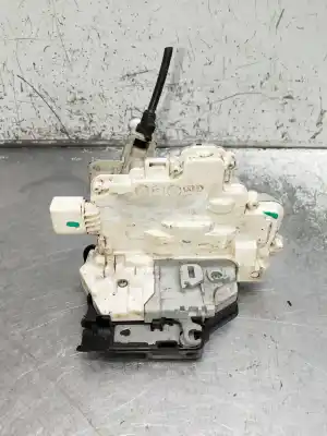 Second-hand car spare part rear left central locking system for seat leon (1p1) 1.9 tdi oem iam references   