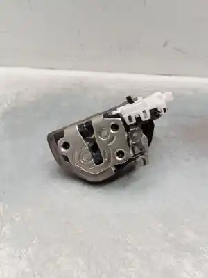 Tweedehands auto-onderdeel centrale vergrendelingsmotor links achter voor toyota yaris active oem iam-referenties 