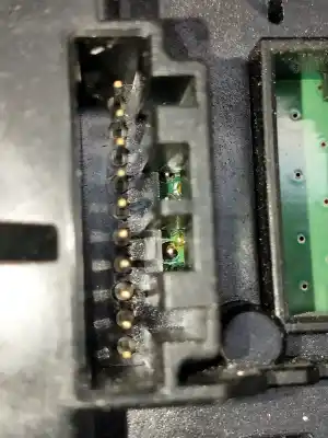 Second-hand car spare part headlights switch for volvo v40 (2012->) 2.0 inscription [2.0 ltr. - 140 kw diesel cat] oem iam references 31343021 31394007 31394001