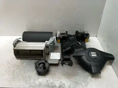 Pezzo di ricambio per auto di seconda mano  per SEAT LEON (1M1)  Riferimenti OEM IAM 1C0909605A  5WK43122