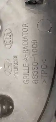 Second-hand car spare part front grille for kia cee´d active oem iam references 863501000  