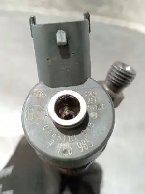 Second-hand car spare part injector for bmw 5 (e39) 525 d oem iam references 7785985  0445110048