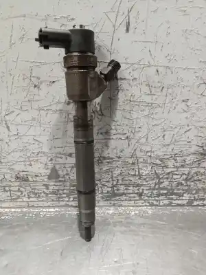 Peça sobressalente para automóvel em segunda mão INJETOR por HYUNDAI I30 1.6 CRDi CAT Referências OEM IAM 338002A400  