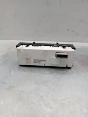 Peça sobressalente para automóvel em segunda mão display gps / multimídia por renault megane iii fastback (bz0/1_, b3_) 1.9 dci (bz0n, bz0j) referências oem iam 280346458r  