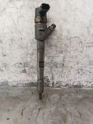 Second-hand car spare part injector for kia sorento i (jc) 2.5 crdi oem iam references 338004a500 Second-hand car spare part injector for kia sorento i (jc) 2.5 crdi oem iam references 338004a500