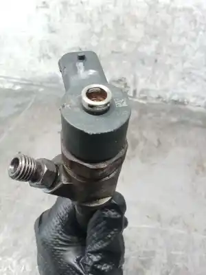 Second-hand car spare part injector for kia sorento i (jc) 2.5 crdi oem iam references 338004a500  0445110 Second-hand car spare part injector for kia sorento i (jc) 2.5 crdi oem iam references 338004a500  0445110