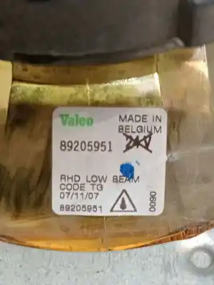 Second-hand car spare part right headlight for iveco massif single cab 3.0 hpi oem iam references 89205951  